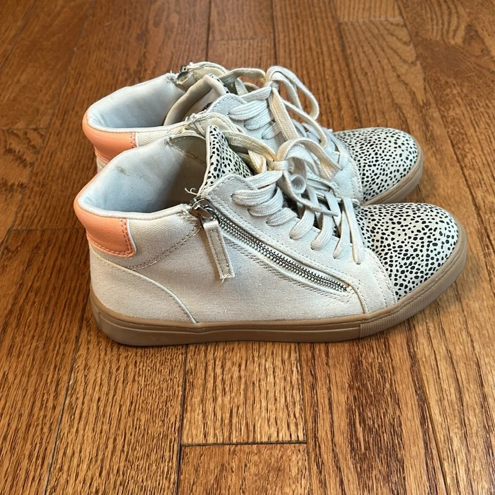 Universal Thread Women's High-Top Sneakers - Picture 4 of 7